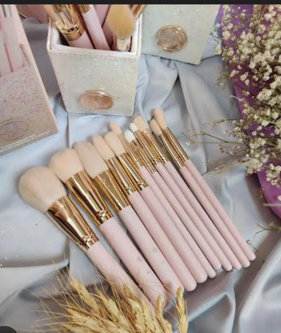 BH FAIRY LIGHTS 11 PIECES BRUSHES SET
